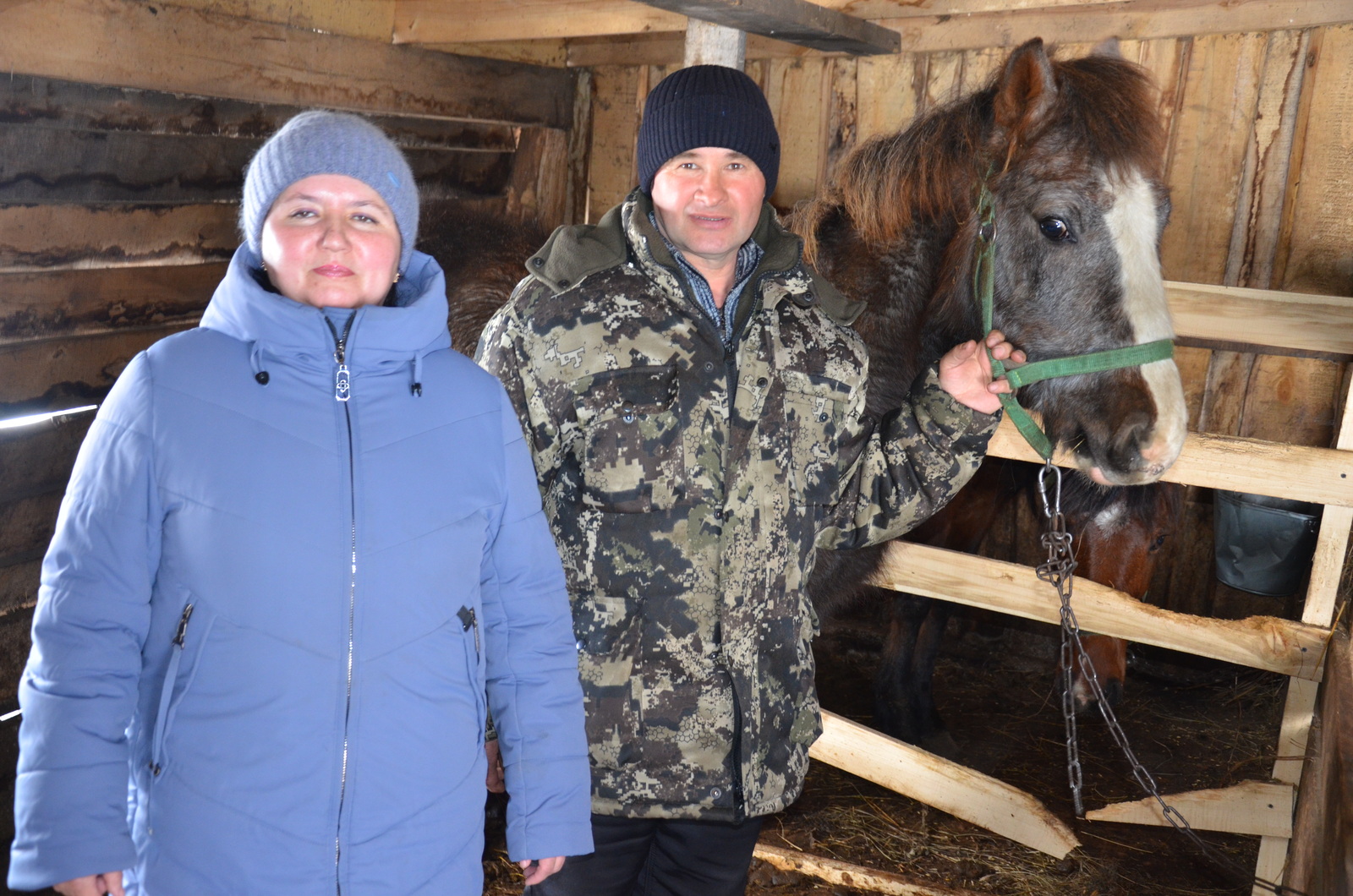 Именно на таких сельских семьях, как Хайдаровы, и держится вся страна