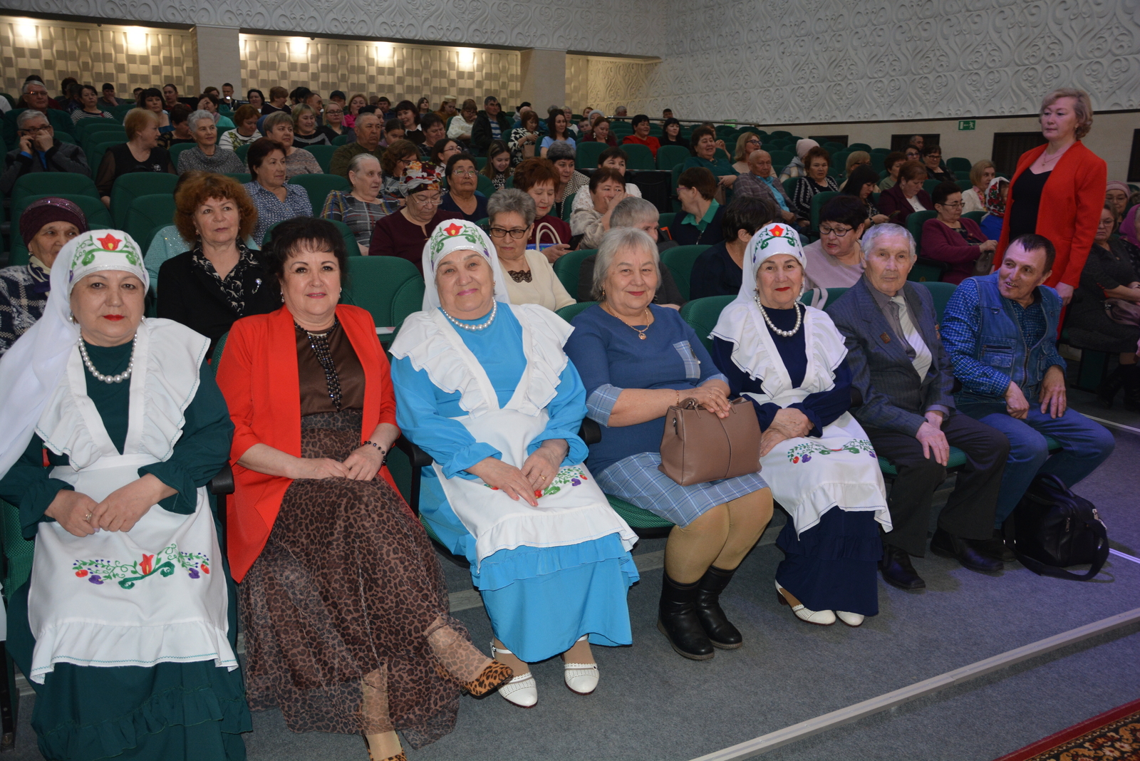 Творчески, креативно отметили профессиональный праздник