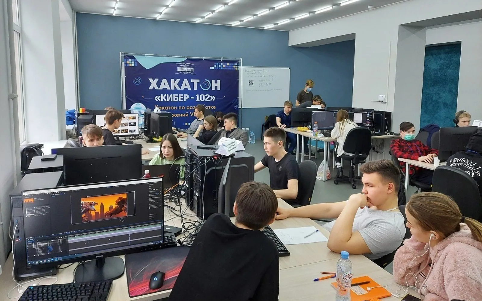 Юбилейный Всероссийский хакатон «Кибер 102»