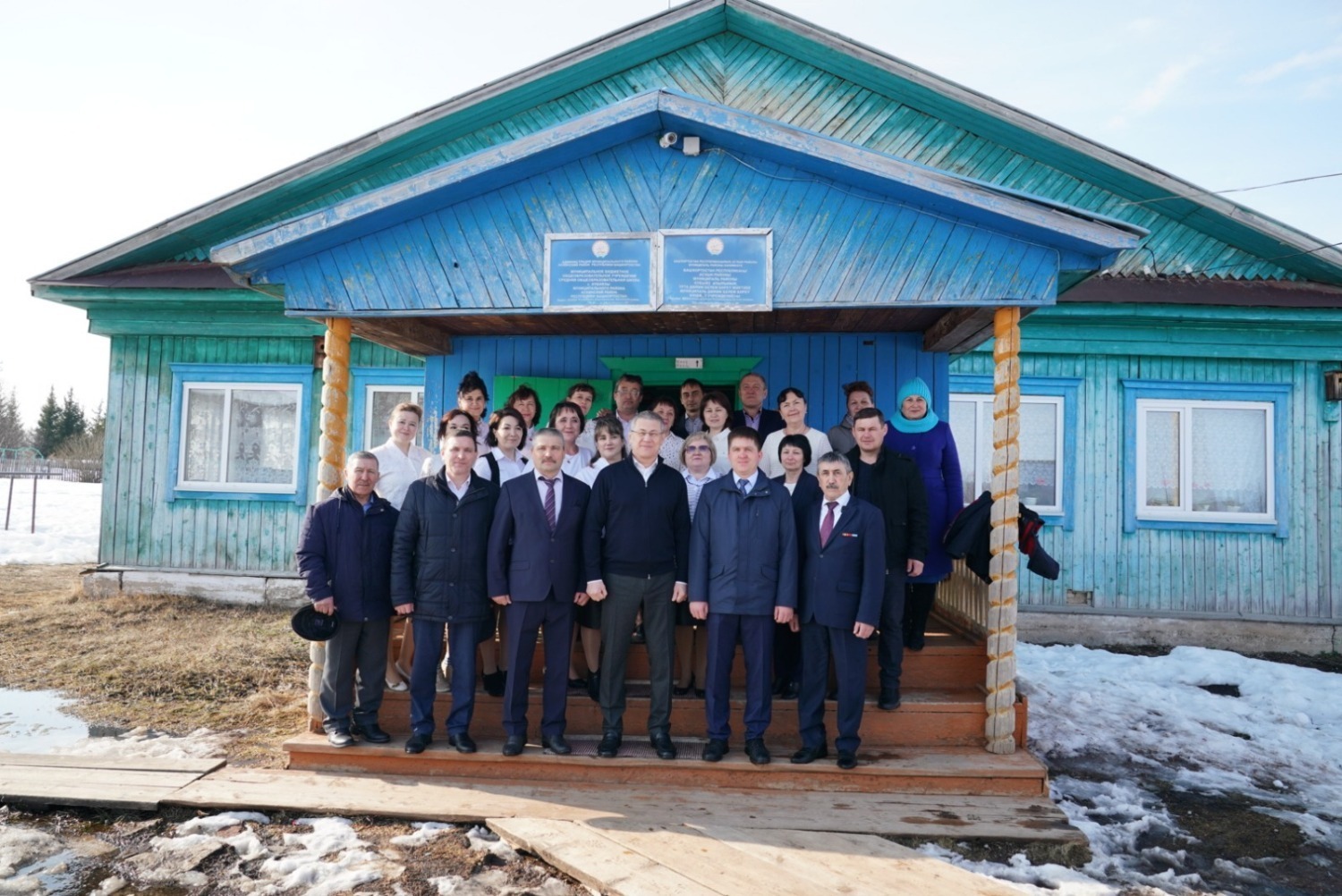 Глава Башкирии в ходе рабочей поездки посетил школу села Кубиязы Аскинского района