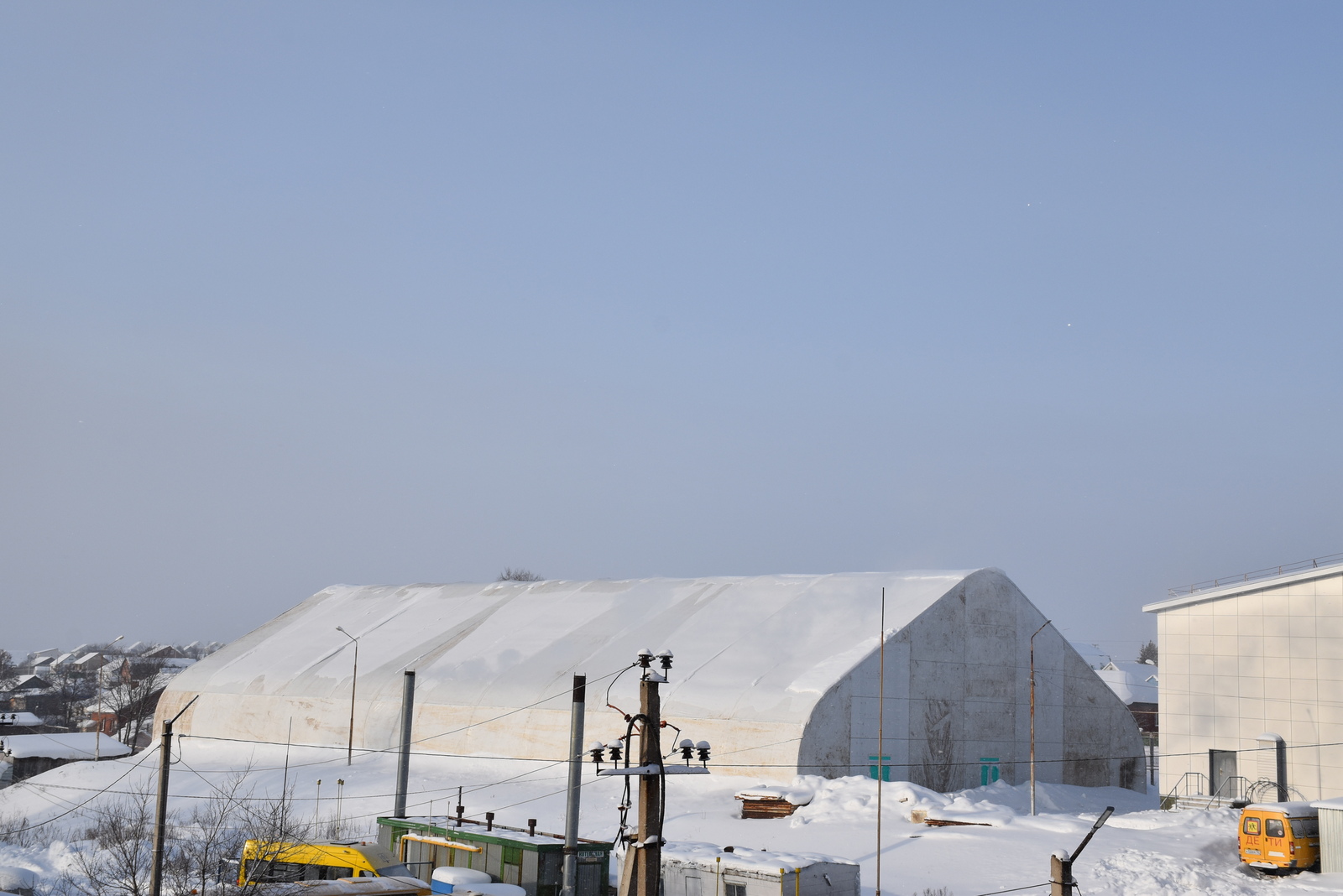 Хоккейная площадка для спорта и активного досуга