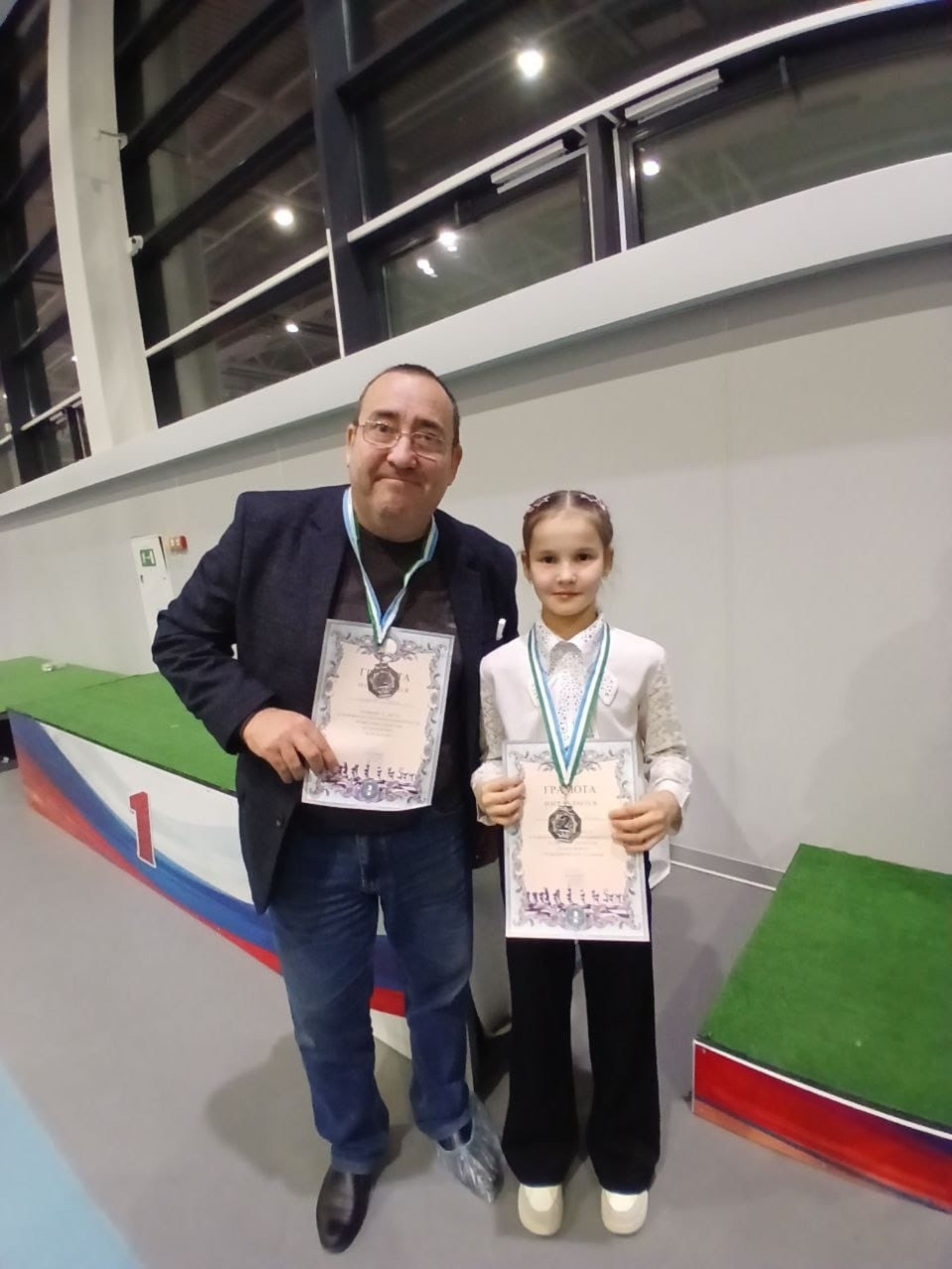 Знай наших!