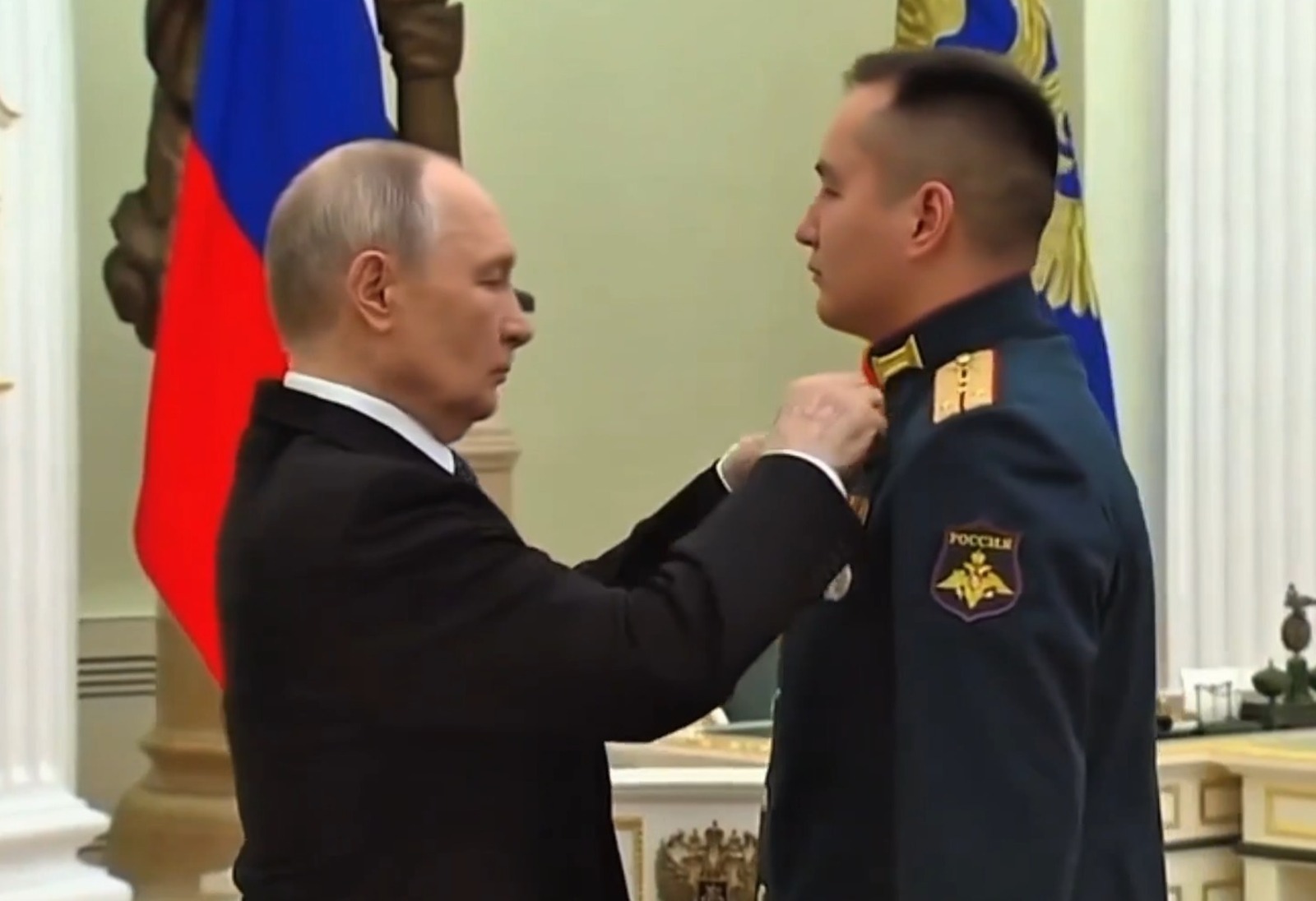 Уроженец Башкирии получил награду Героя России из рук Владимира Путина