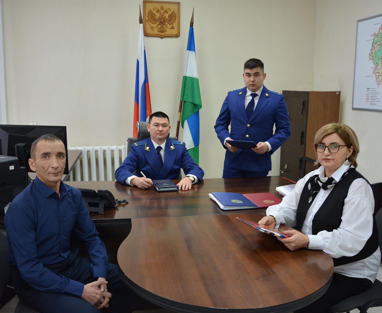 На защите прав и интересов жителей района прокуратура Аскинского района