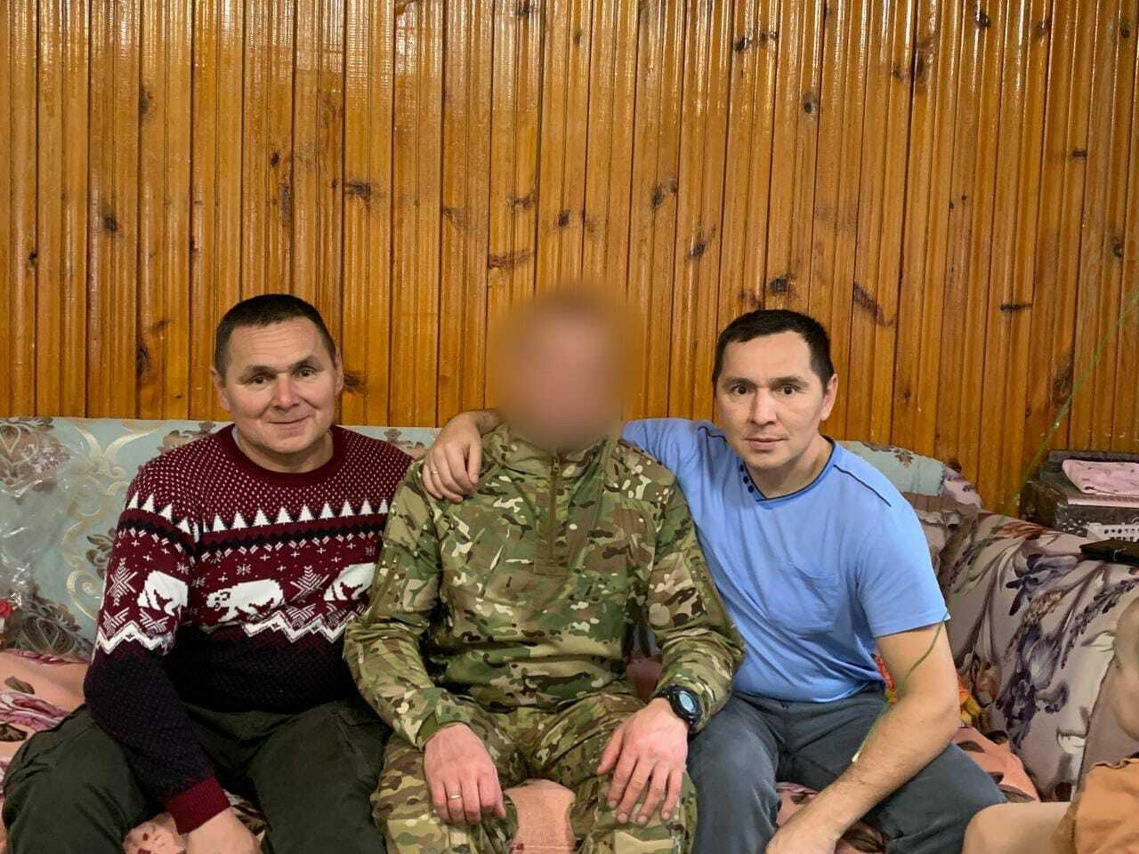 Держаться, жить, сохранять себя...