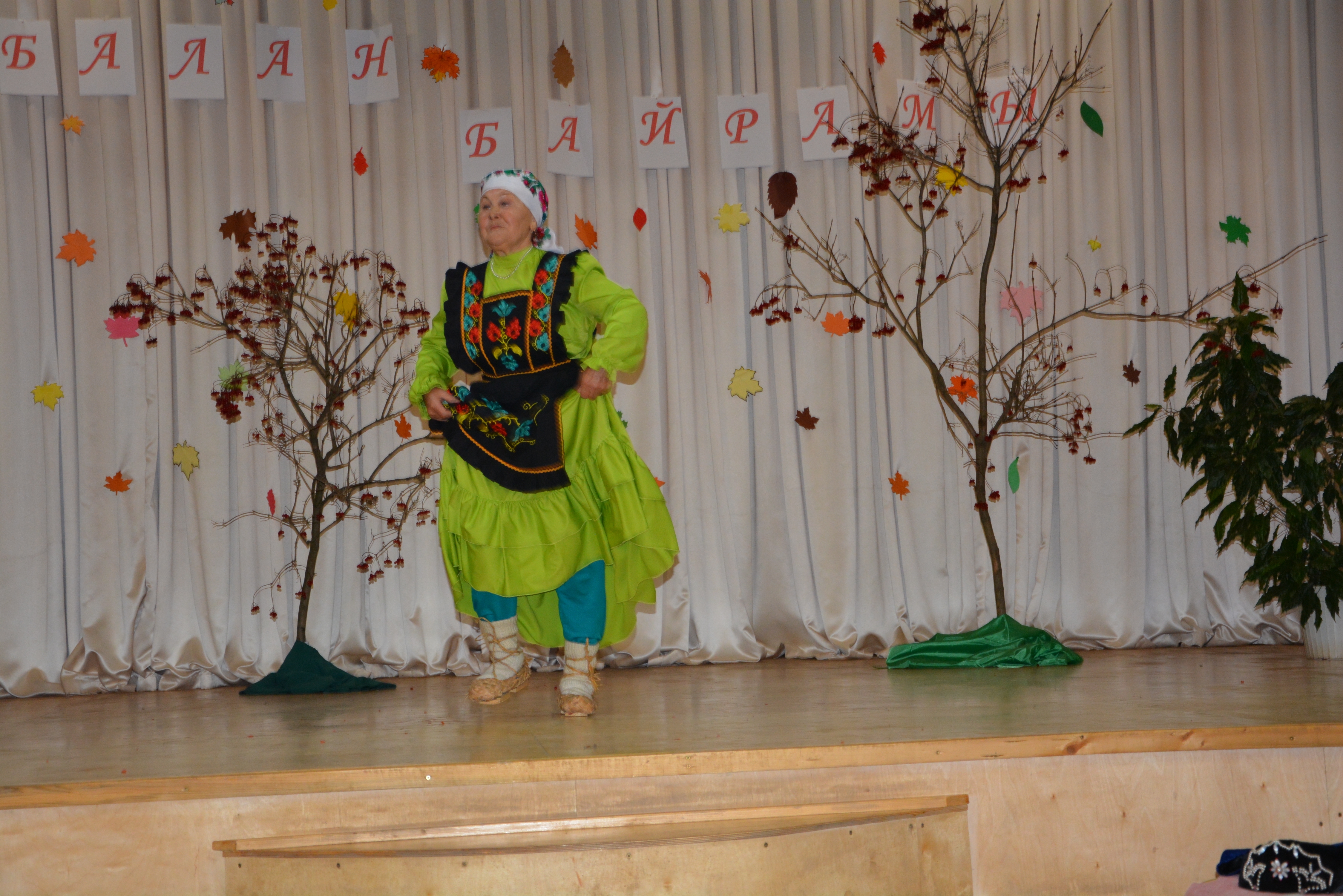 Праздник калины объединил самых энергичных и талантливых женщин