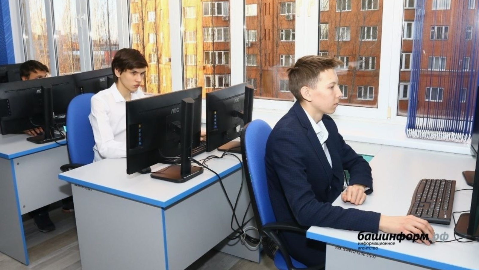 Школьники получат дополнительные баллы к ЕГЭ за технологическую грамотность