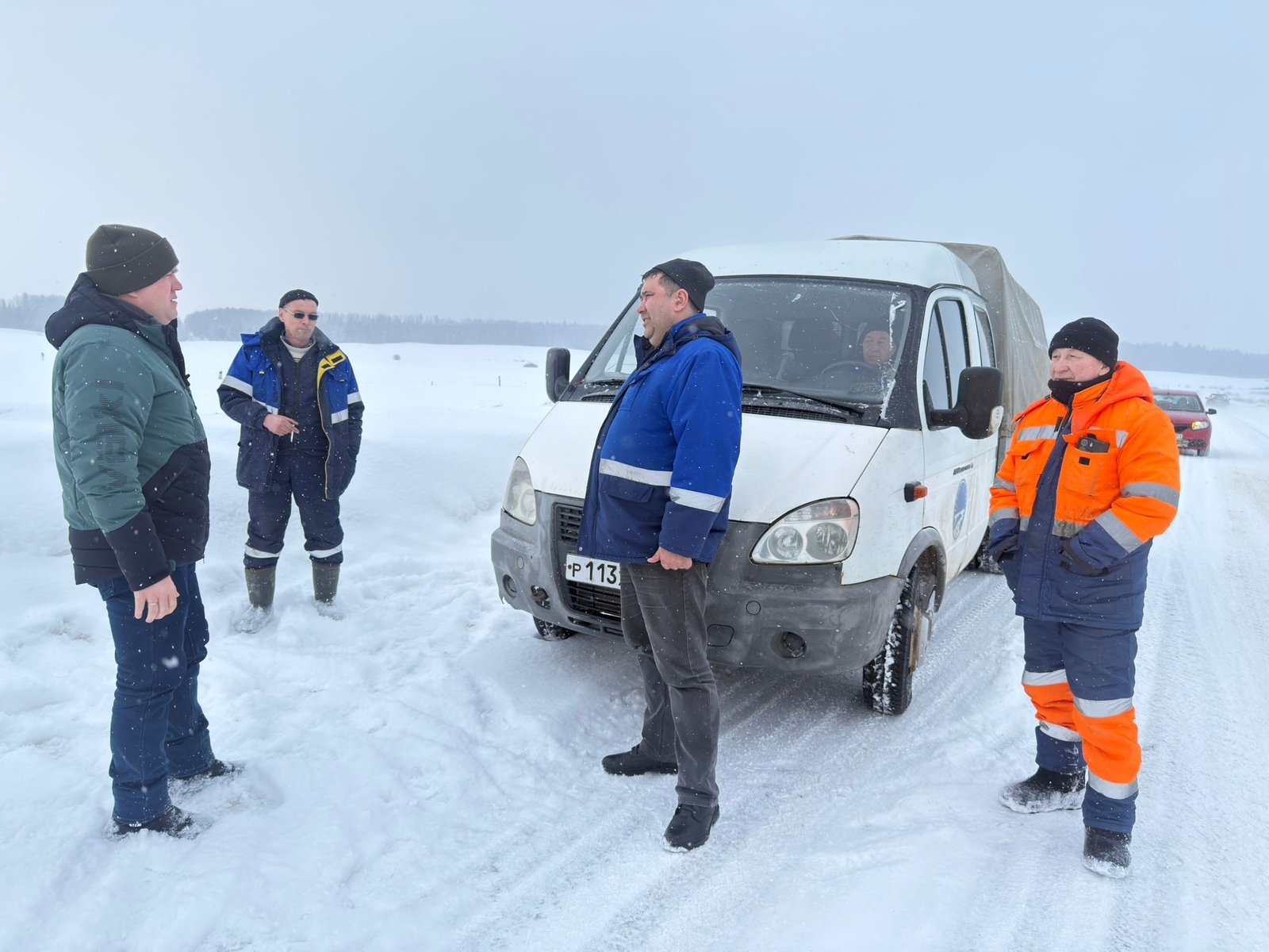 Глава администрации района проверил сельхозобъекты и дороги