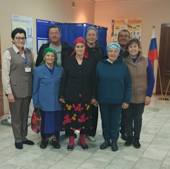 90-летняя Саима Зиннатова  проголосовала  на избирательном участке