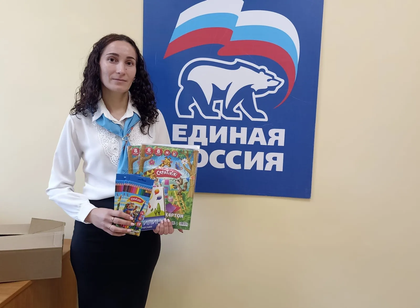 Единая Россия запустила акцию «Собери ребенка в школу»