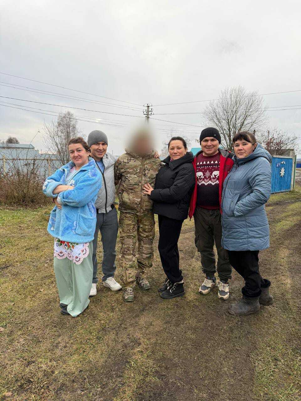 Держаться, жить, сохранять себя...