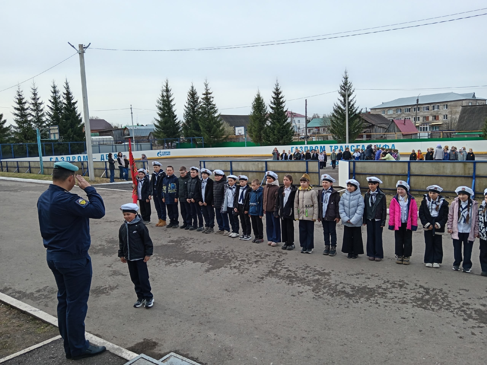 Смотр строя и песни