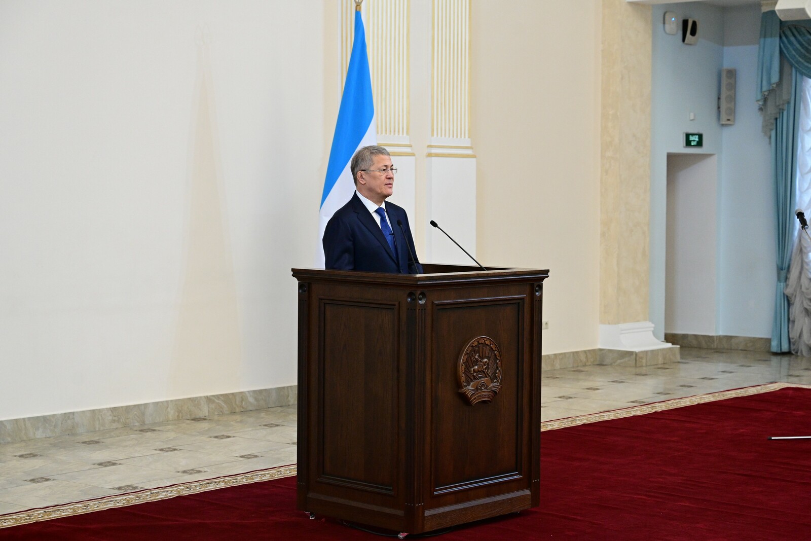 Радий Хабиров поздравил жителей Башкортостана с предстоящим Днём матери