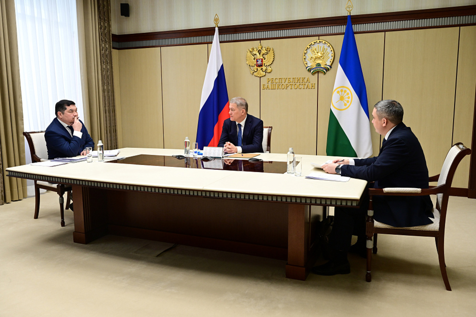 Радий Хабиров и Дмитрий Чернышенко подвели итоги 2025 года в образовании