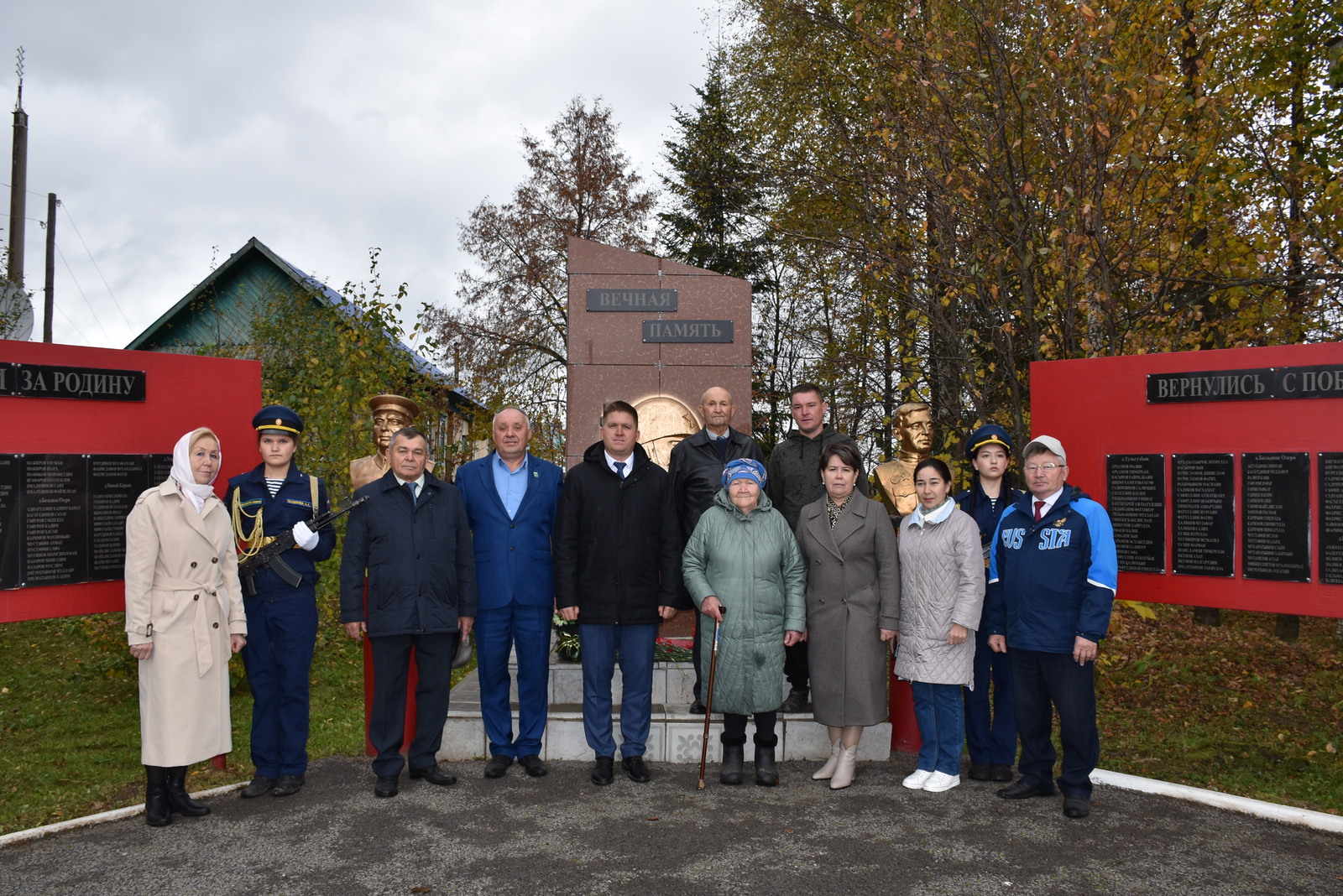 Митинг на родине Героя