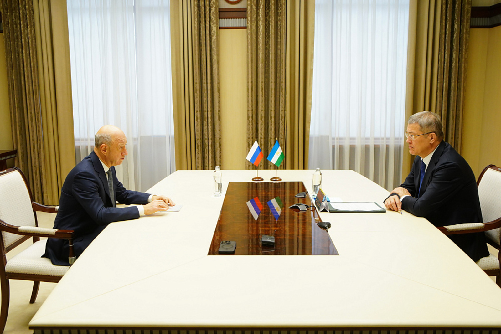 Рабочая встреча с заместителем председателя Госдумы Александром Бабаковым