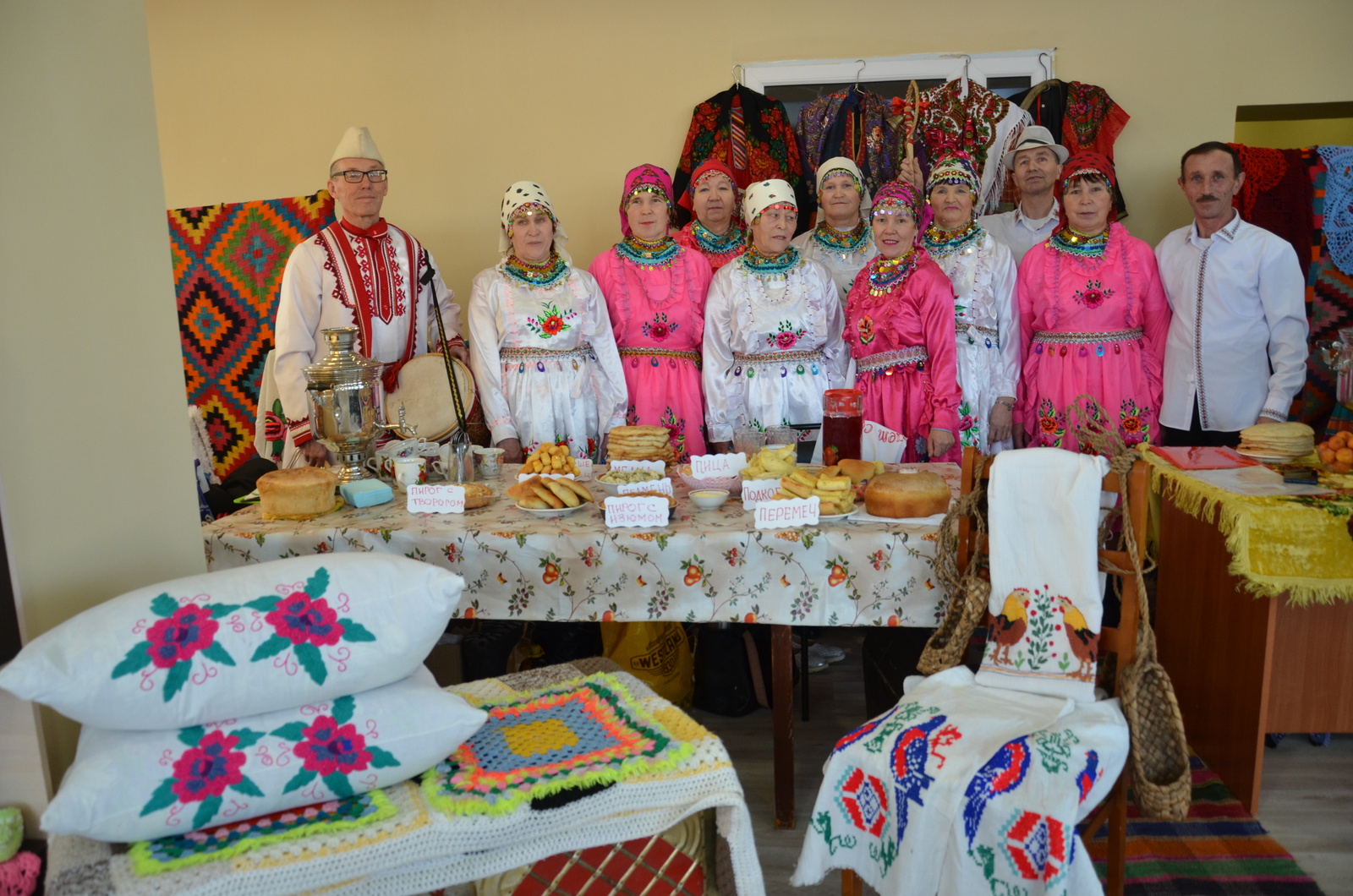Олицетворяют веселье и радость янтимировцы из Балтачевского района.