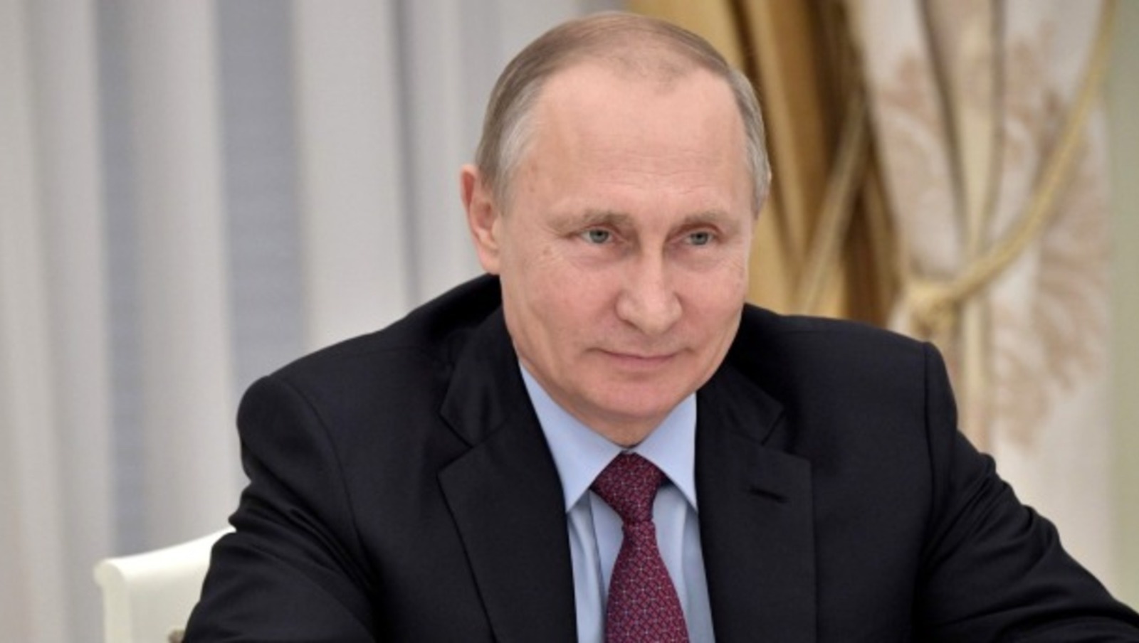 Владимир Путин наградил двух работников отрасли печати Башкирии высокими наградами